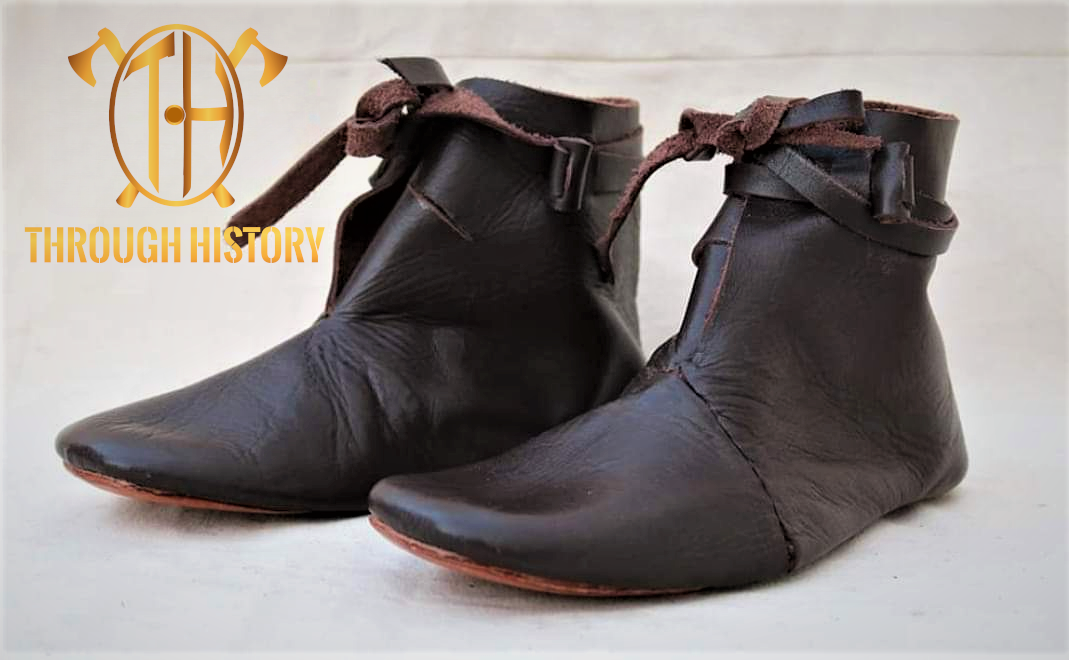 Chaussures Oseberg 303, reproduction historique en cuir (Norvège) — costume viking | Through History