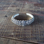 Bracelet en argent Orupgard, reproduction historique (Danemark) — reconstitution viking | Through History